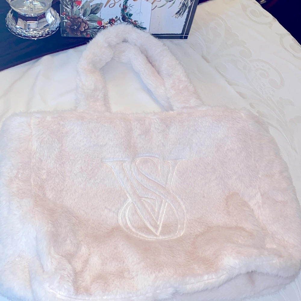 Victoria’s Secret fake fur bag  nwt